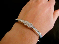 Kiss Bangle